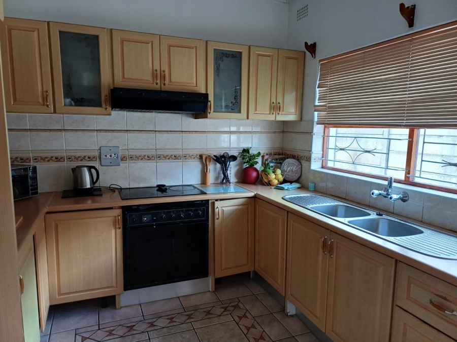 3 Bedroom Property for Sale in Ravensmead Western Cape